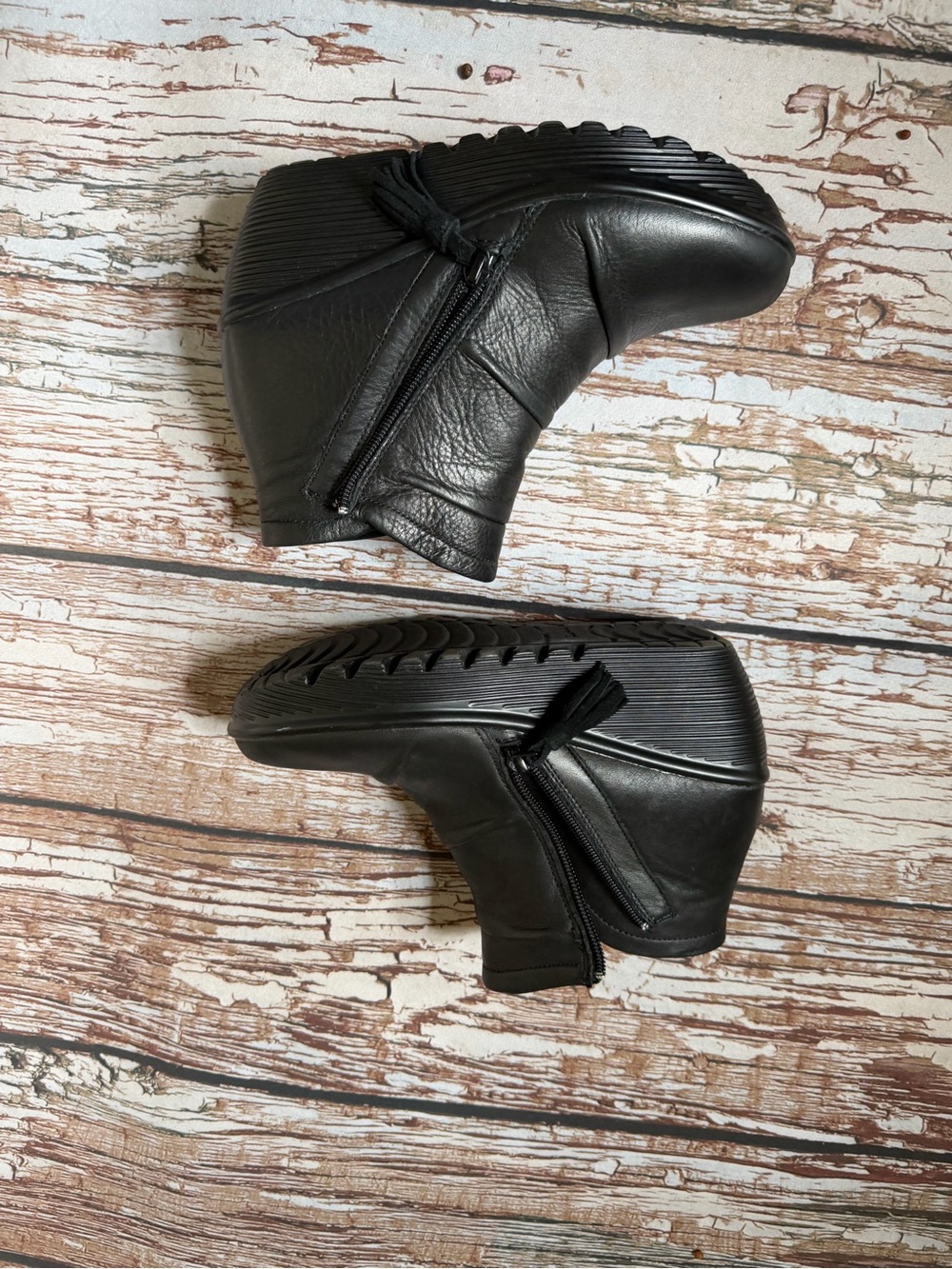 Skechers 49786 Black Leather Air Cooled Memory Foam Wedge Boots 7.5
